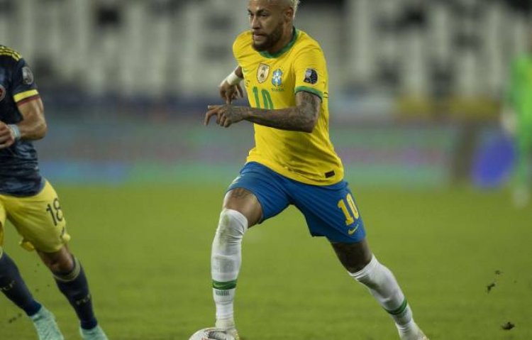 Brasil segue em primeiro no ranking da FIFA
