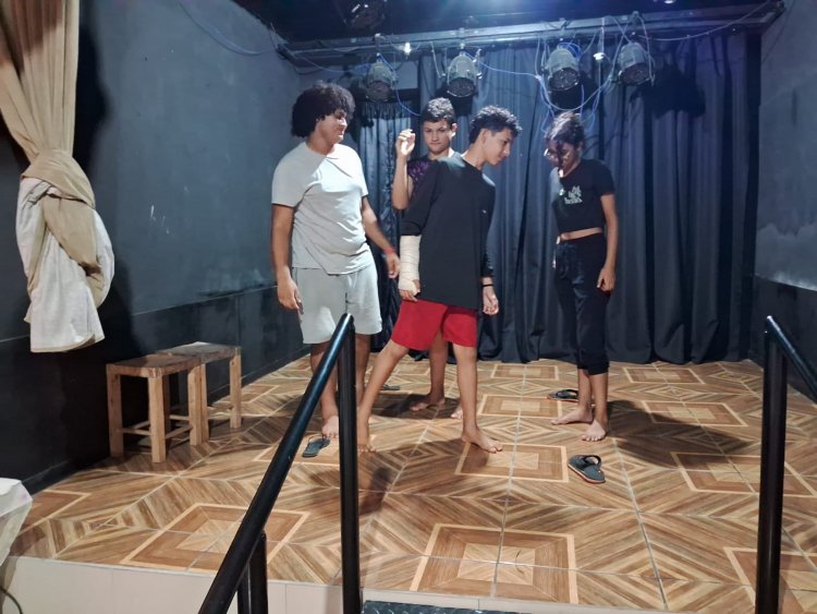 A Magia Começa no Extrema: Wilson de Sousa semeia sonhos com Teatro na Zona Sudeste de Teresina