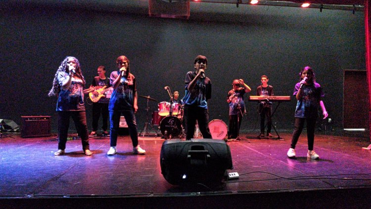 Encanto, música e solidariedade: um espetáculo infantil emociona Timon