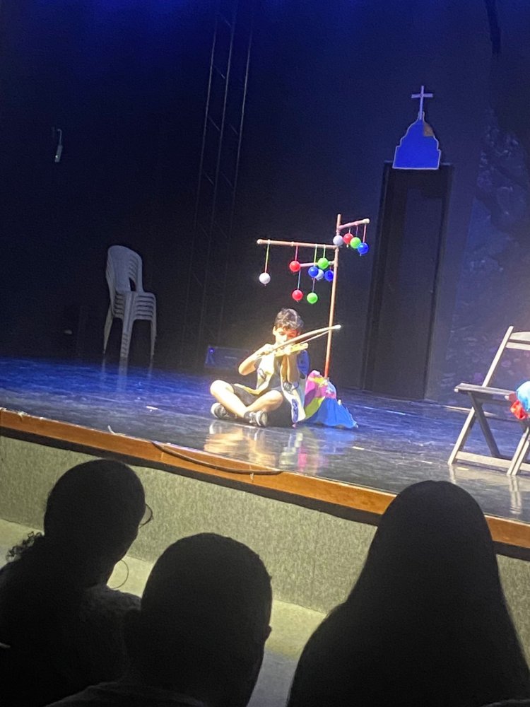 Encerramento das Oficinas do Teatro Barítono Raimundo Pereira emociona comunidade do Jacinta Andrade
